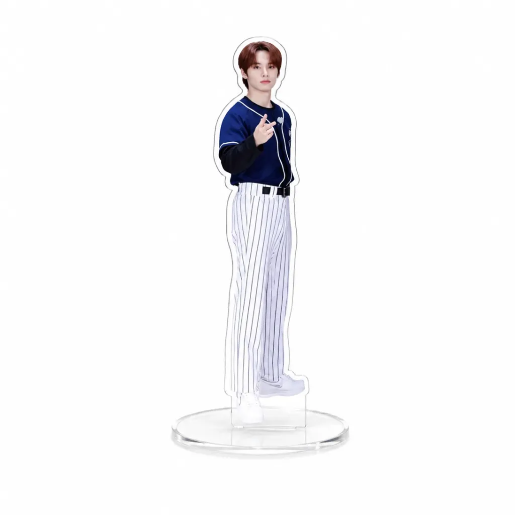 Figurine Stray Kids​ Lee Know - SKZ Baseball Jersey